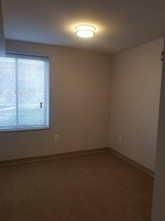 $1,722 / 650ft2 - Ceiling Fans, Kitchen, Range (5309 Riverdale Rd, Riverdale Park, MD)63821951008129122