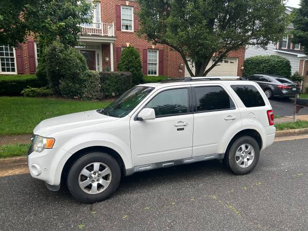 2010 Ford Escape - $3,40063616682696835120