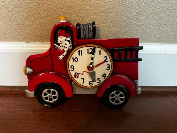 Adorable Allen Designs Studio Fire Truck Engine Wall Clock 1