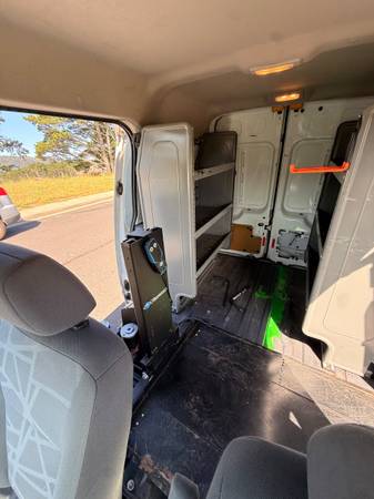 2013 Ford Transit Connect XLT - Photo 12