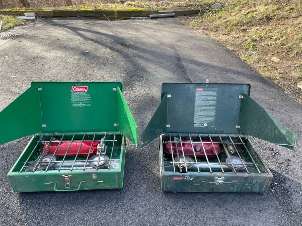 COLEMAN CAMPING STOVE PAIR 1