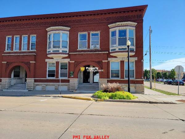 $850 / 1br - 700ft2 - Apartamento de una habitación con todos los servicios incluidos (Oshkosh)63845964724865120