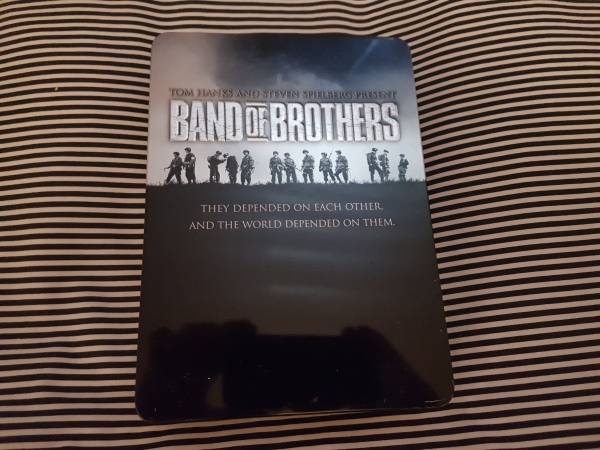 MINT CONDITION!!! BAND OF BROTHERS, COMPLETE DVD SET. 1