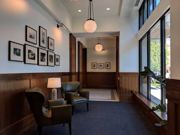 $1,399 / 485ft2 - Harvest These Amazing Deals At The George Besaw! $500 Look and Lease! (2323 NW Savier ST)63777362849793123