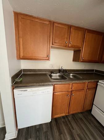 $1,295 / 2br - 745ft2 - 2 Bedroom Townhouse – $1,295/month – Pet Friendly (Frankfort, KY) (Frankfort)64008826019714122