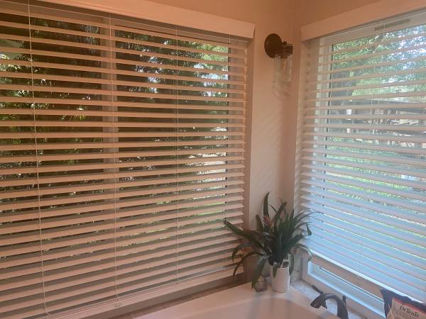 Brand new 2" white Levelor Blinds 1