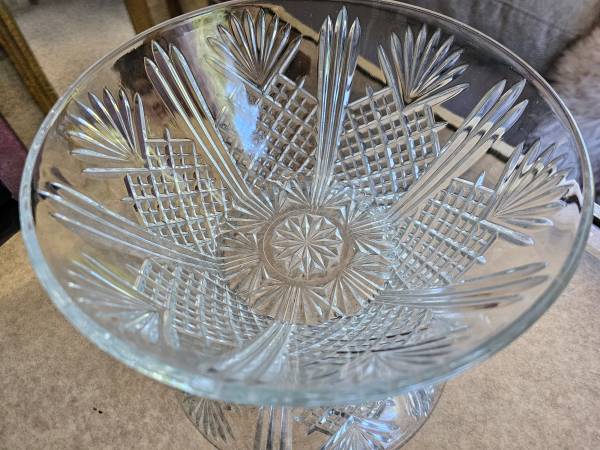 Cuenco decorativo de cristal cortado vintage con diseño de piña - $40 (Auburn)63471460138627120