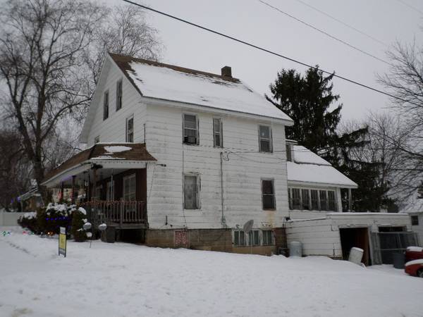 Need a winter project?  5 bedroom 3 bath home in Kendall! 1