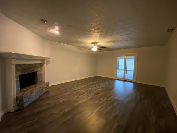 $308,357 / 3br - 1752ft2 - Owner- Financed Home in Mesquite TX (Mesquite Texas)64305653307011124