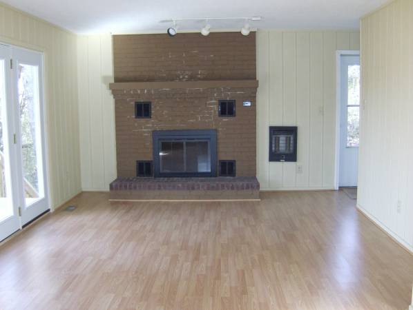 $1,100 / 3br - Boone Lake 3 bdrm $1,100 (Piney Flats)63804969105155122