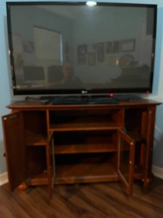 Corner TV Cabinet & TV 1