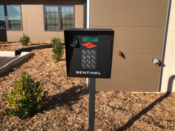 $110 / 150ft2 - 10 x 15 Drive-Up    AWESOME RATE   $110.00   NO ADMIN FEE & FREE LOCK (Greenville)63783812066179124