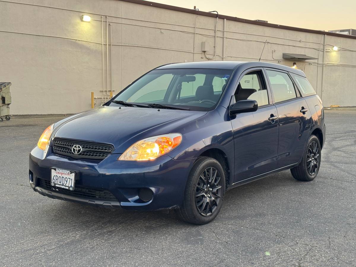 2008 Toyota Matrix – Clean Title