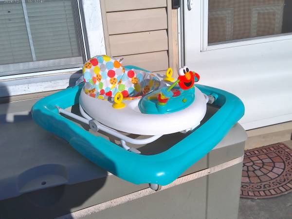 Sesame Street I Spot Elmo! Baby Activity Walker - $20 (Staten Island)63471378140673122