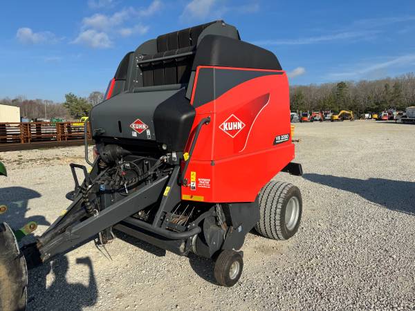 KUHN VB2290 Baler 1