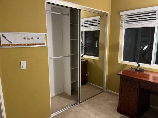 $1,200 / 1br - 130ft2 - $1200 / 1br Furnished Private Room In Beautiful House On Quiet Street (San Diego / Sabre Springs)63657173680259122
