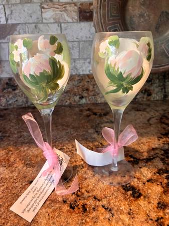 NEW Hand-painted champagne glasses - Wedding\Special Occasion 1