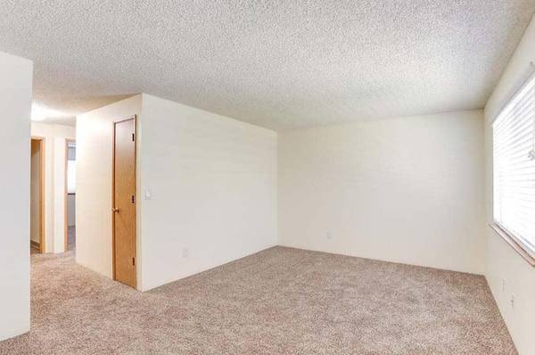 $1,520 / 2br - 940ft2 - Dishwasher, Extra Closet Space, Pool, Patio/Balcony (Vancouver, WA 98685)63672512143873120