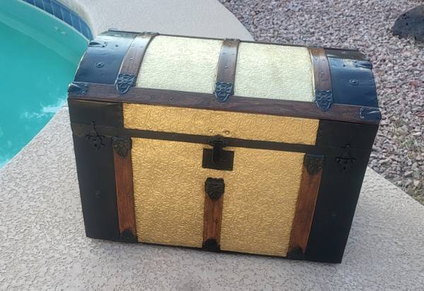 Steamer Trunk 1