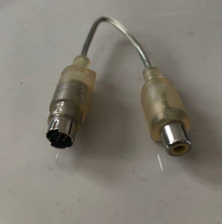 S-Video to RCA Adapter Cable 1