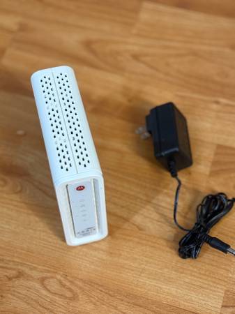 Motorola Cable Modem ARRIS SURFboard SB6141 Series White IPv6 1