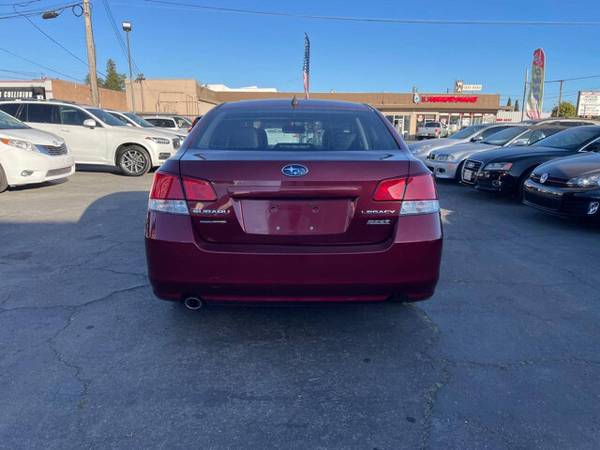 2011 Subaru Legacy 2.5i Limited AWD 4dr Sedan CVT - $7,940 (- GET APPROVED TODAY - DRIVE TODAY!)63483065030017124