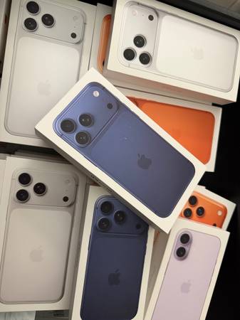 Apple iPhone 17 pro max silver unlocked or 17 pro I can drive to you 1
