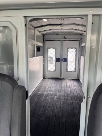 2019 Ford TRANSIT T350 CUTAWAY - Photo 14