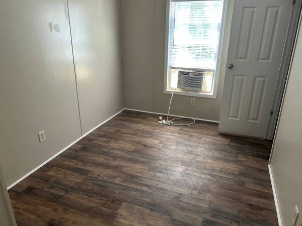 $2,400 / 3br - Nice 3/2 Mobile Home on one acre (Chipley)63813013282433123