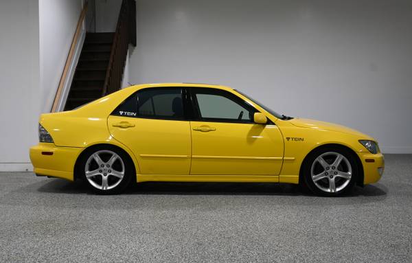 2002 Lexus IS 300 - $7,995 (Hollywood)63479839491201121