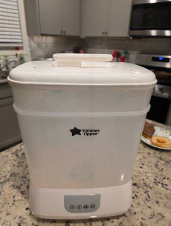 Tommee Tippee Bottle Starilizer 1
