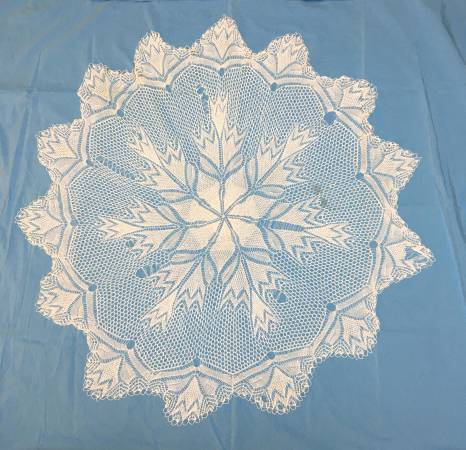 Vintage Herbert Niebling 42" Diameter Hand Knit "Elisabeth" Tablecloth 1
