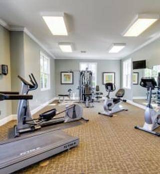 $1,499 / 3br - 1250ft2 - Techos Aireados de 9 Pies en Áreas de Vida, Centro de Negocios (Magnolia Pointe)63685998053251121