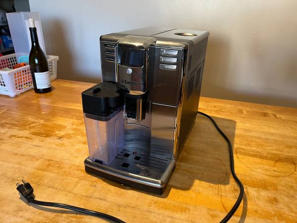 Saeco Superautomatic Espresso Machine 1