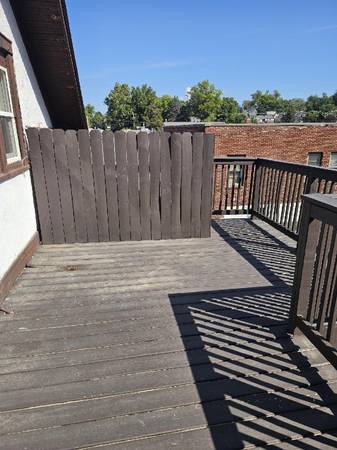 $1000.00 / 1br - 800ft2 - Cute 1 bedroom apartment with deck in the heart of Midtown63681623793795124
