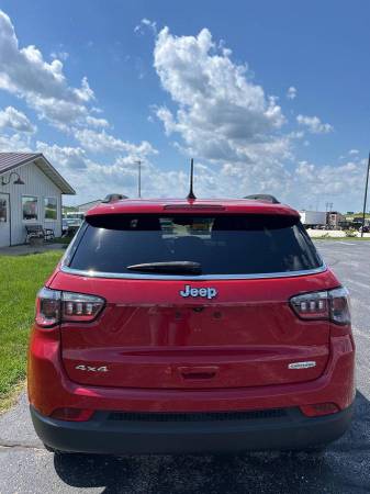 2024 Jeep Compass Latitude 4x4 4dr SUV - $23,995 (+ B  B Sales and RV Center)63470778675969123