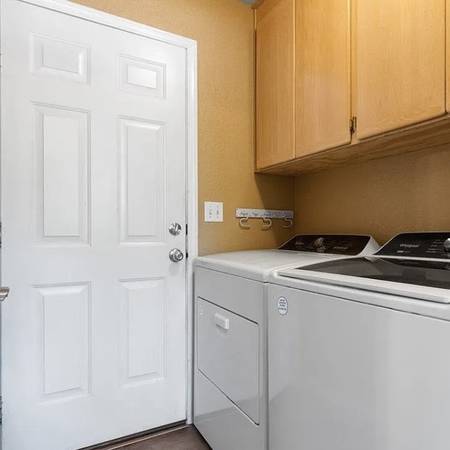 $2,000 / 3br - casa de 3 habitaciones y 2 baños (Lake Shastina, CA)63678184501251123