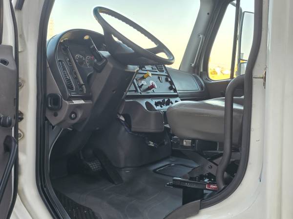 2006 Freightliner M2 112 Turbo - Photo 9