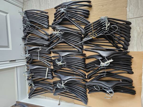 Metal Hook Plastic Clothes Hangers 17.5", 360° Swivel Hook $0.50 each 1