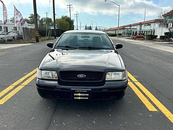 2011 Ford Crown Victoria Sedan 4D Police Interceptor 4.6L V8 - $6991.00 (downtown / civic / van ness)63477478701059122