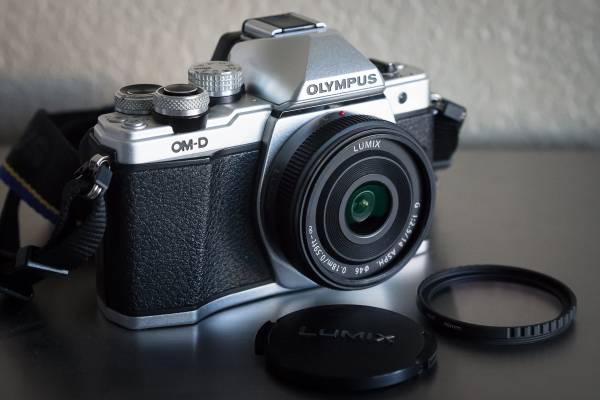Panasonic LUMIX G 14mm F/2.5 ASPH AF Pancake Lens 1