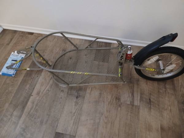 BOB ONE WHEEL BICYCLE TRAILER 1