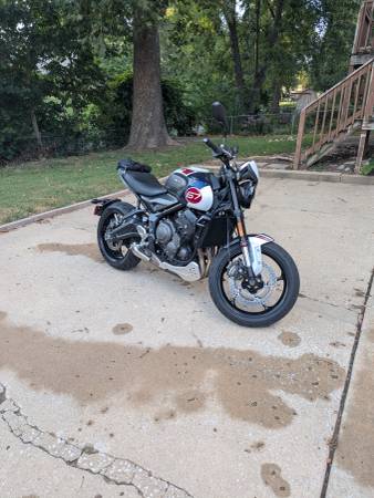 2025 Triumph Trident 660 Triple Tribute Edition 1