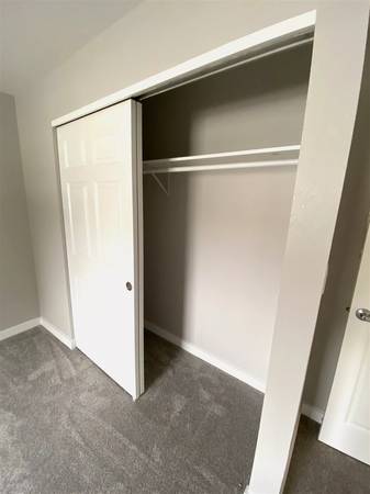 $1,750 / 2br - 813ft2 - Descubriendo un refugio de estilo: tu perfecto 2 BR te espera. (Federal Way - Rhoda Plaza)63852481979905123