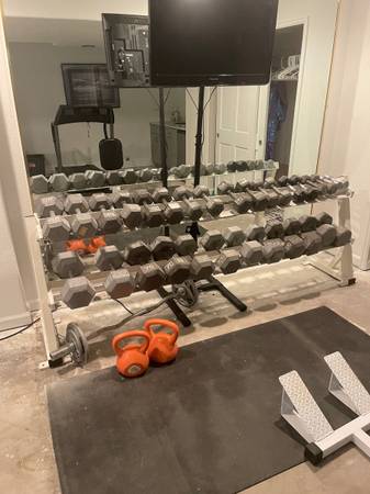 gym equipment 1