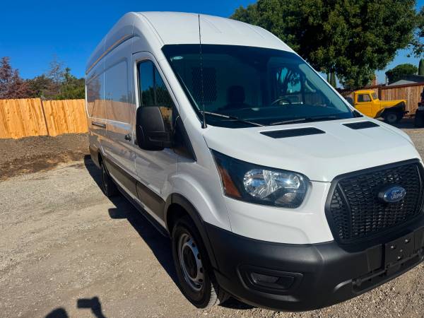 2023 Ford Transit 250 - Photo 5