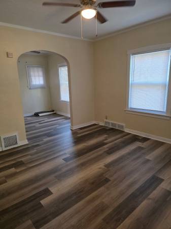 $1,200 / 2br - NEWLY REMODELED TOWNHOME FOR RENT (GARY, IN)63898473739394120