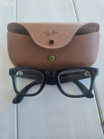 Meta glasses 1