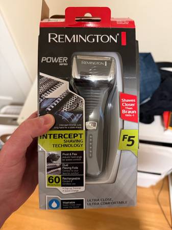 Remington F5-5800 Foil Shaver – Open Box – $30 (Berkeley) 1