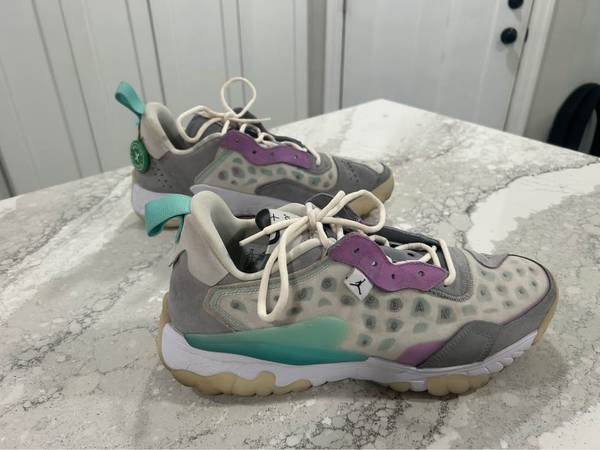 Air Jordan Delta 2 Platinum Grey Grape Ice Sneakers 1